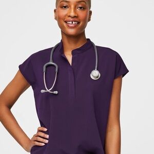 Figs scrub SET uman relaxed jogger (LP) and rafaela top (M) purple jam